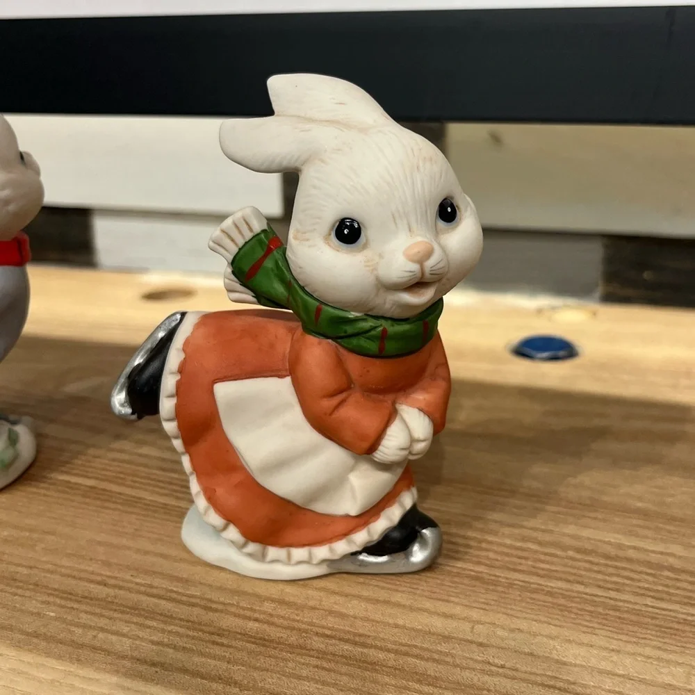Homco Christmas skating bunnies set of 2 - Picture 6 of 11